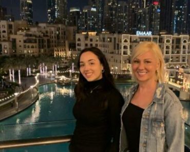 GLEDAJ MAJKU, BIRAJ ĆERKU! Svi su POLUDELI za ćerkom VODITELJKE RTS-a, mnogi se DIVE njenoj PRIRODNOJ LEPOTI