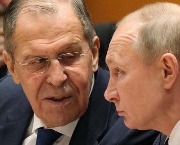 “SAT SUDNJEG DANA OTKUCAVA” Kataklizmični Lavrov najavljuje užas, horor i katastrofu: “Kazaljka klizi ka PONOĆI!”