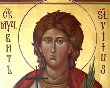 Danas je Vidovdan, ovu stvar obavezno izbacite iz kuće! Običaj se tiče zla, nesreće i bolesti, a nikako ne smete…