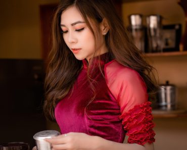 „Spavala sam sa bratom svog dečka – slučajno. Imali su istu jaknu, isto ime i isti miris.“