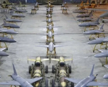 Snimak koji je šokirao svet: Ruski avioni u plamenu – Ovaj trenutak menja sve