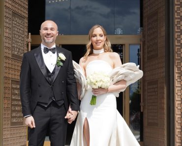 “Prevarila me je”: Nakon venčanja sa doktorkom, Aca Sofronijević šokirao, evo kako ju je uhvatio “Prevarila me je”: Nakon venčanja sa doktorkom, Aca Sofronijević šokirao, evo kako ju je uhvatio