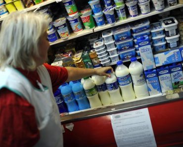 NOVO PRAVILO OD SUTRA, 1 AVGUSTA U PRODAVNICAMA U SRBIJI Kupci, obratite pažnju na ovaj znak NOVO PRAVILO OD SUTRA, 1 AVGUSTA U PRODAVNICAMA U SRBIJI Kupci, obratite pažnju na ovaj znak