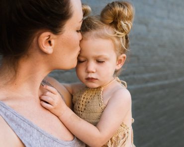 „Slomila sam se kad sam čula šta svekar i svekrva govore o mojoj deci.“