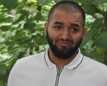 Ispovest oca bačene bebe u Zemunu, kroz suze otkrio sve (VIDEO) Ispovest oca bačene bebe u Zemunu, kroz suze otkrio sve (VIDEO)