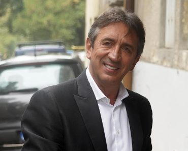 PRVO POJAVLJIVANJE ŽIKE JAKŠIĆA NAKON MOŽDANOG UDARA: Na svadbi sa moćnicima u beloj košulji, POGLEDAJTE PAŽLJIVO