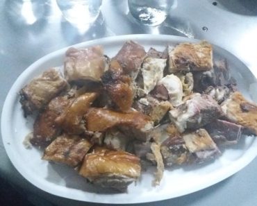 NARUČILI JAGNJETINU U RESTORANU U BOSNI, A KAD JE STIGAO RAČUN – ŠOK! Neverica, suze, smeh, “ŠTA JE OVO”?