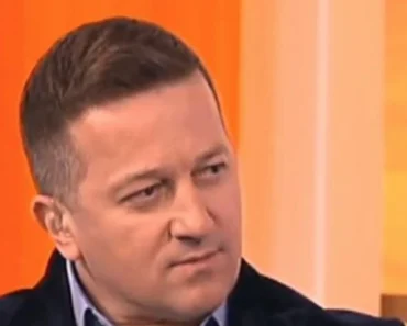 SRĐAN PREDOJEVIĆ NAPADNUT USRED EMISIJE! Sve se odigralo pred kamerama, ovo su detalji SRĐAN PREDOJEVIĆ NAPADNUT USRED EMISIJE! Sve se odigralo pred kamerama, ovo su detalji