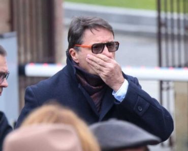 PREMINUO JE! Jovan Memedović slomljen od bola, objavio umrlicu PREMINUO JE! Jovan Memedović slomljen od bola, objavio umrlicu