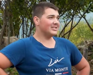 “Ne možeš ti žensku…” Pitali mladog Bosanca da li ima devojku, njegova reakcija digla ceo Balkan na noge! (VIDEO) “Ne možeš ti žensku…” Pitali mladog Bosanca da li ima devojku, njegova reakcija digla ceo Balkan na noge! (VIDEO)