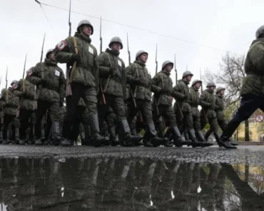 Nova vojska stiže u Ukrajinu: Strah i panika se širi Kijevom – Rusija sprema nešto krupno Nova vojska stiže u Ukrajinu: Strah i panika se širi Kijevom – Rusija sprema nešto krupno