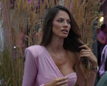 Dimitrovska ima 38 godina i izgleda kao avion! Čim ustane, popije ovo na prazan stomak, i onda može da jede i čips