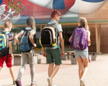 CELA ZEMLJA BRUJI O DEČAKU SA RTS! Ponizila dete pred razredom: Srbija u šoku zbog postupka UČITELJICE, KO JE ONA?