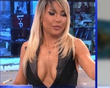 “NISAM JA JAVNO VLASNIŠTVO” Jeremićeva pobesnela kao ris nakon svega što se desilo: Šokirajuća reakcija!