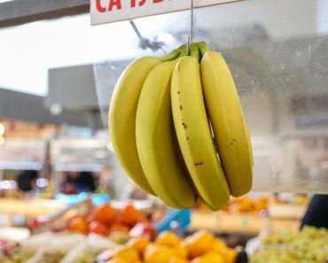 Banane nemojte jesti ako imate neko od ovih oboljenja: Jako loše će uticati na vaše zdravlje Banane nemojte jesti ako imate neko od ovih oboljenja: Jako loše će uticati na vaše zdravlje