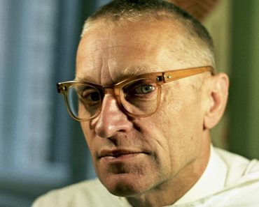 ČUVENI DOKTOR TVRDI DA SE BOLESTI JAVLJAJU SAMO ZBOG OVE STVARI, NIJEDNE VIŠE: Ovo je presudno da doživite STAROST!