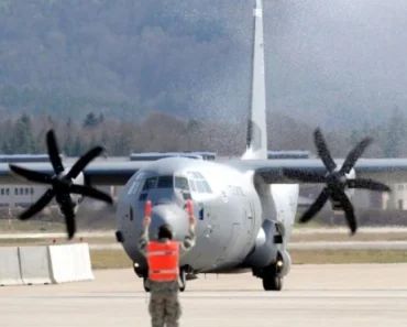 Dramatične scene na poljskom aerodromu: Šta ovo NATO sprema kod ukrajinske granice?! Dramatične scene na poljskom aerodromu: Šta ovo NATO sprema kod ukrajinske granice?!